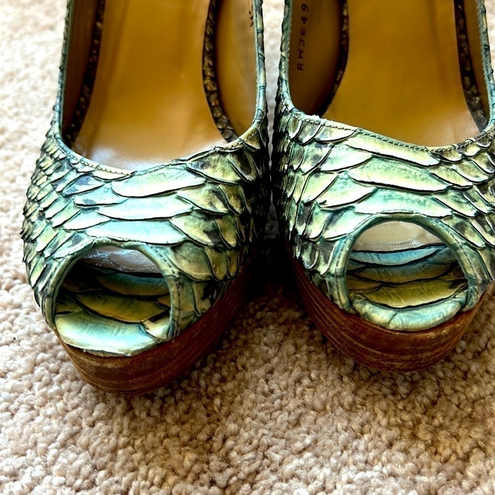 Stuart Weitzman 100% Python Platform Peep Toe Sli… - image 7